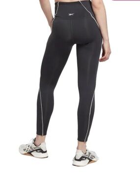 NWT Reebok Rib High-Rise Leggings